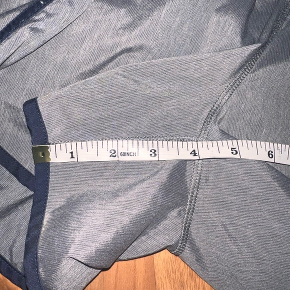 Lululemon size 8, 4” inseam - Picture 3 of 8